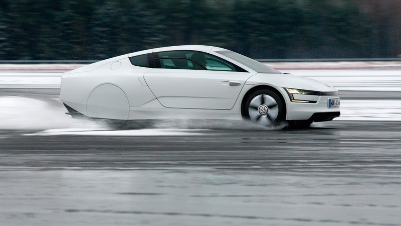 Illustration for article titled This Is Volkswagen's Crazy Awesome 261 MPG Car